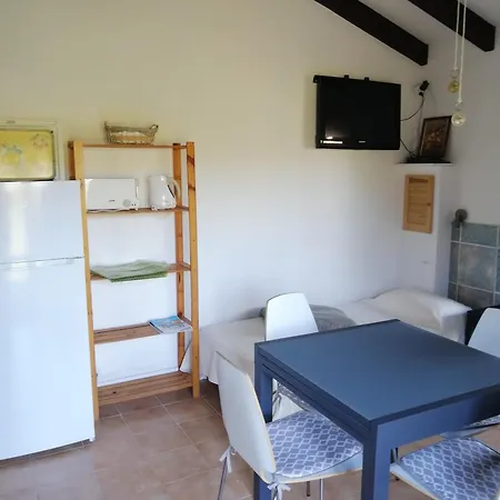 Vue Mer A Santa Giulia Апартаменты